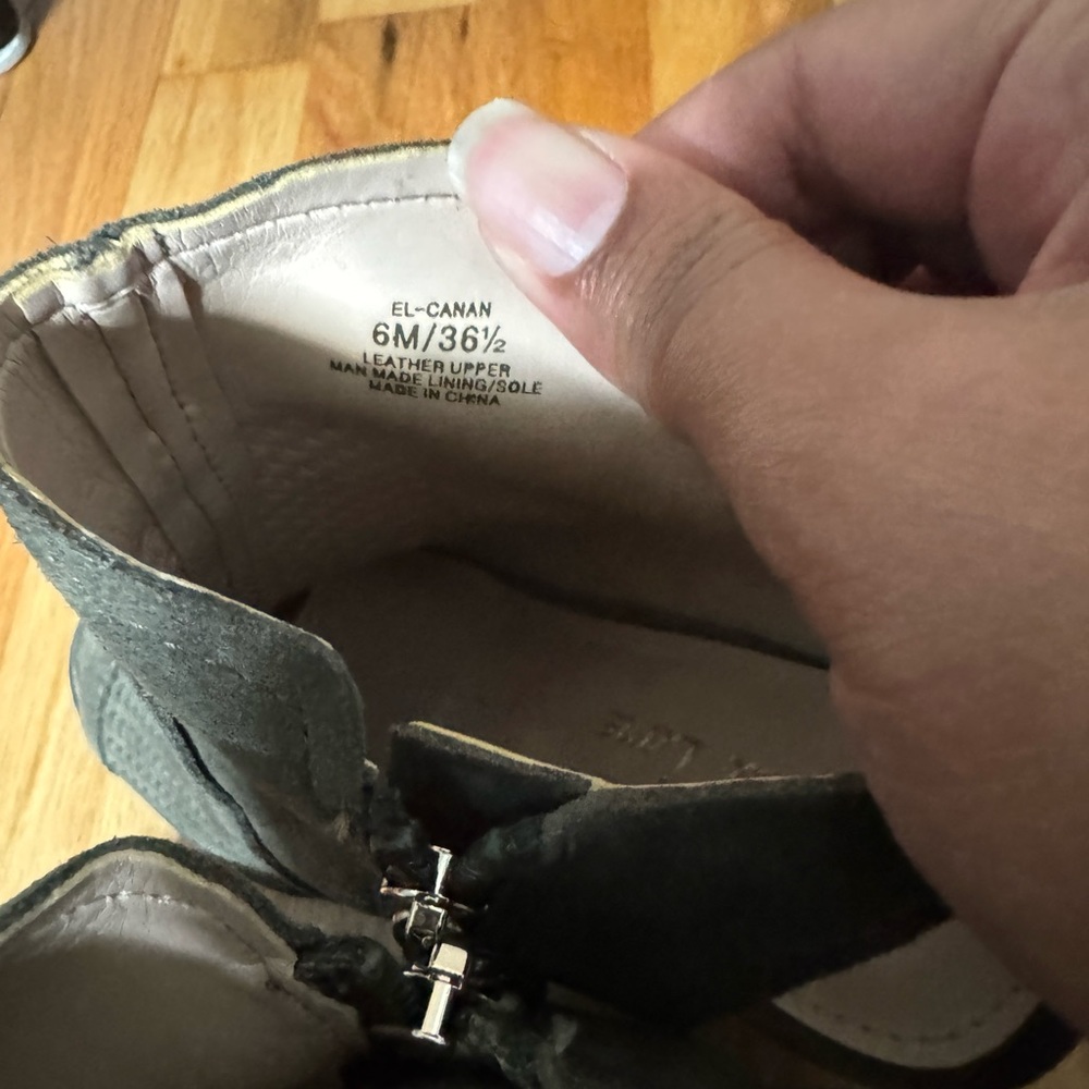 Essex Lane NWOT olive ankle booties size 6 - Picture 7 of 10